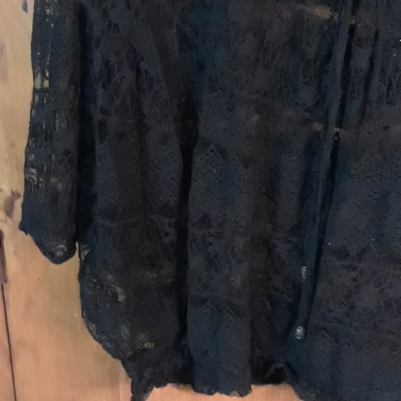 Ultra Pink Lace Blouse - Picture 4 of 4